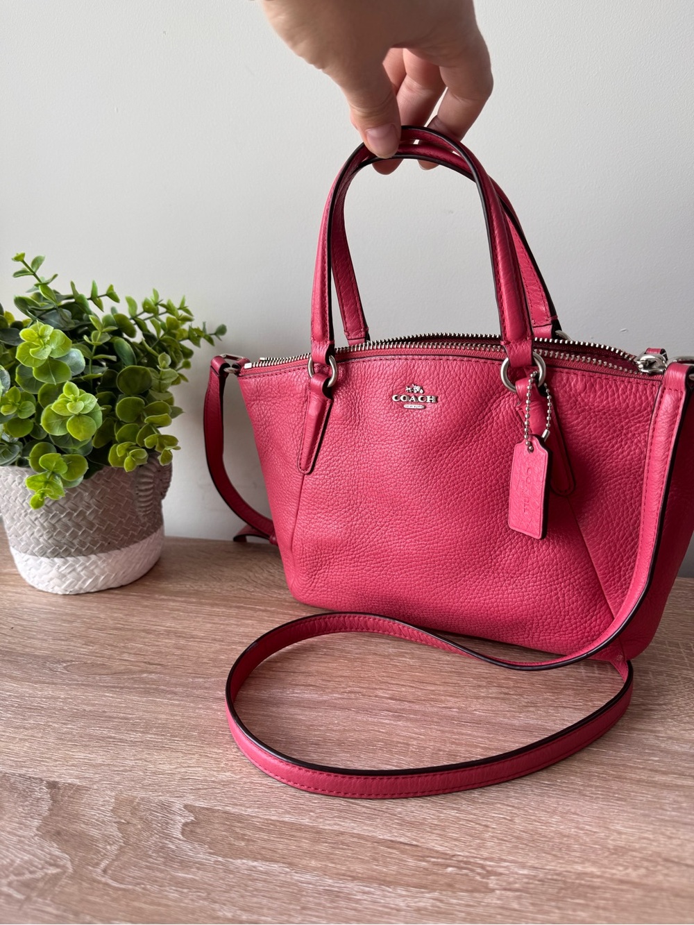Coach Mini Kelsey Satchel Pebble Leather Strawberry F57563